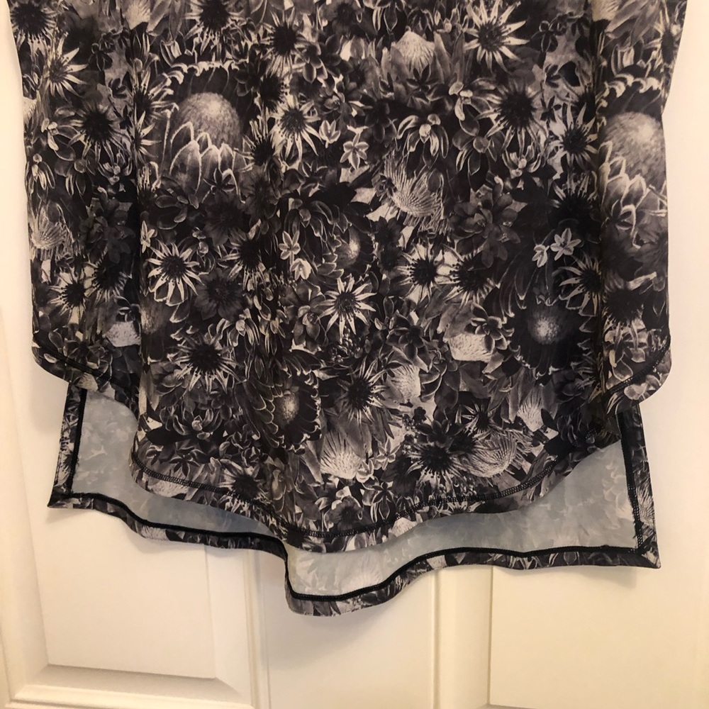 Lululemon Split Singlet Tank Top Flowabunga Flora… - image 5